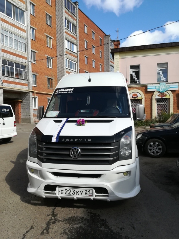 Аренда микроавтобуса Volkswagen CRAFTER